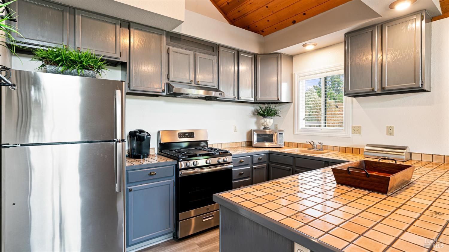 614 E Street Petaluma CA 94952