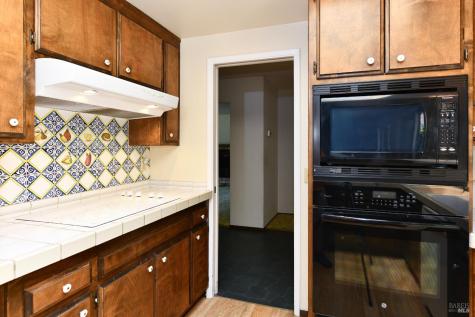 648 Avenue Del Oro Sonoma CA 95476