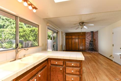 648 Avenue Del Oro Sonoma CA 95476
