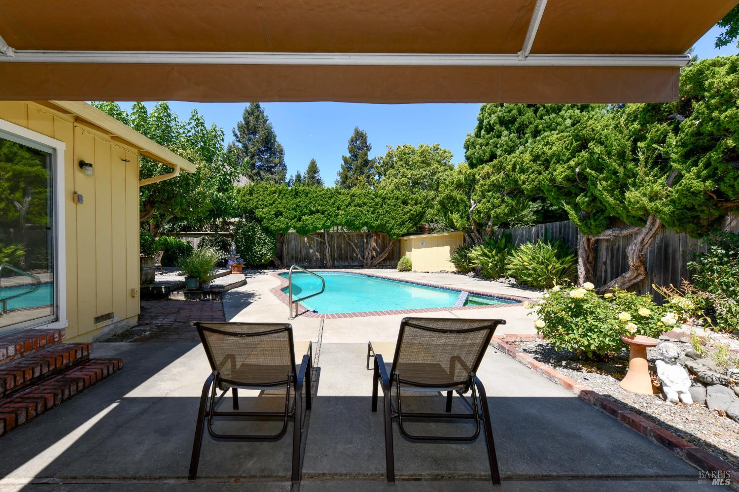 648 Avenue Del Oro Sonoma CA 95476