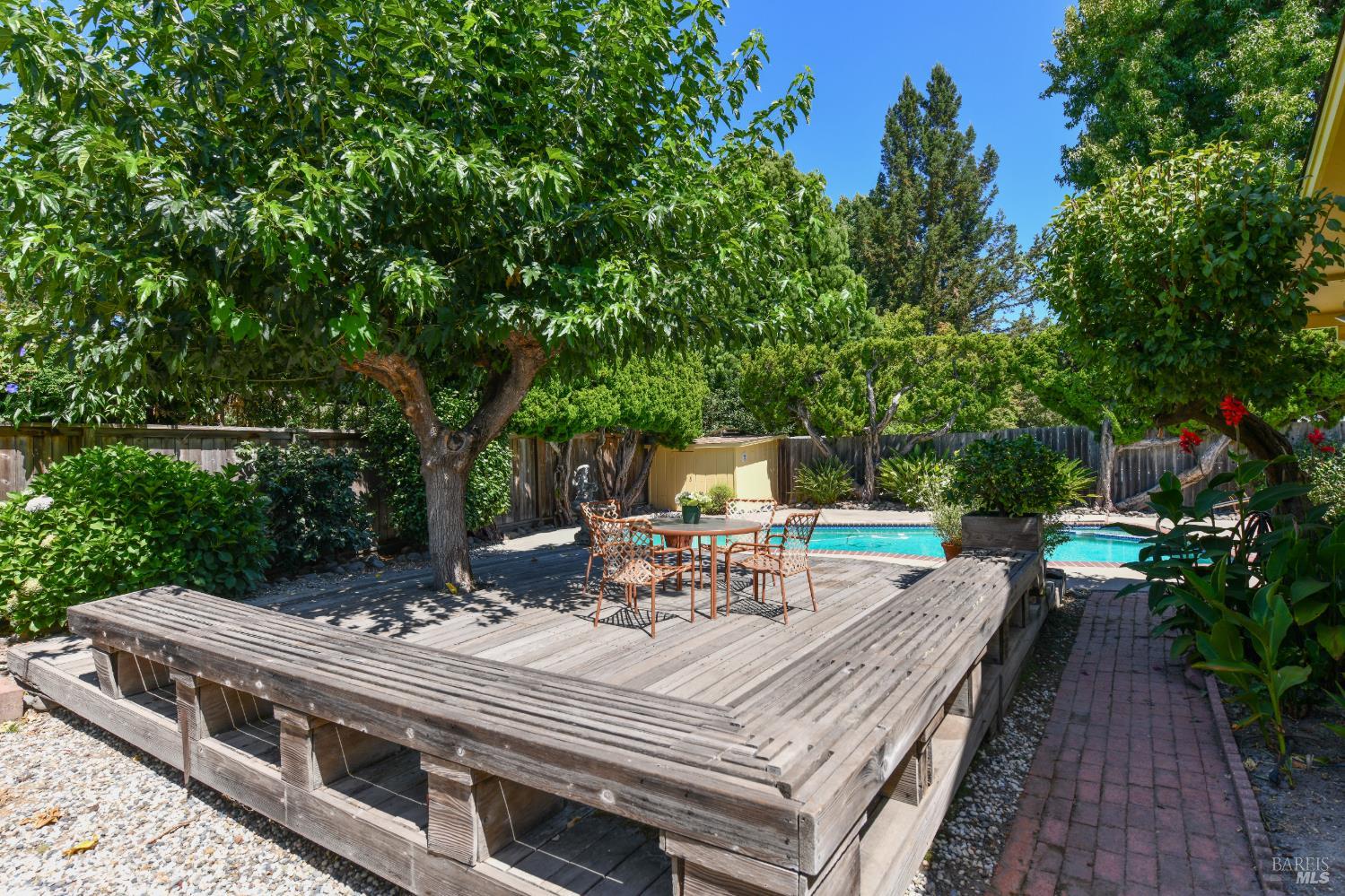 648 Avenue Del Oro Sonoma CA 95476