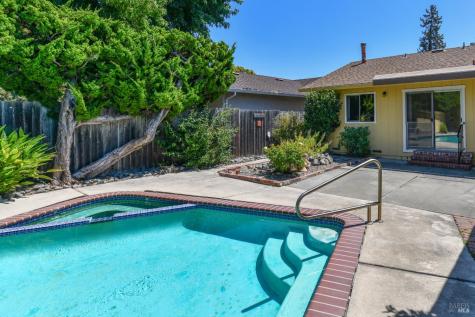 648 Avenue Del Oro Sonoma CA 95476