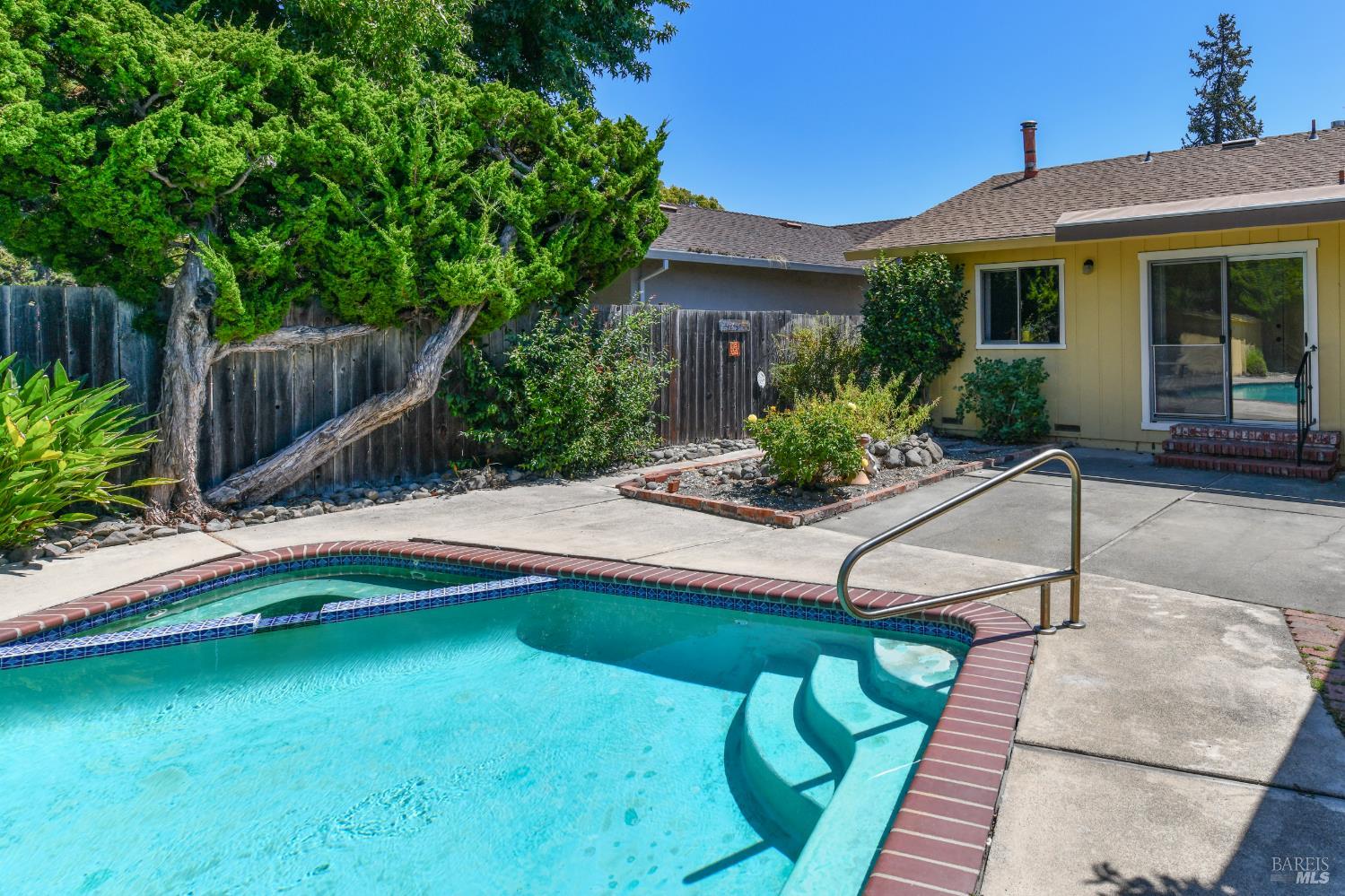 648 Avenue Del Oro Sonoma CA 95476