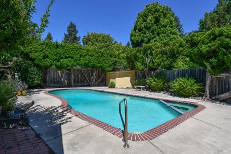 648 Avenue Del Oro Sonoma CA 95476