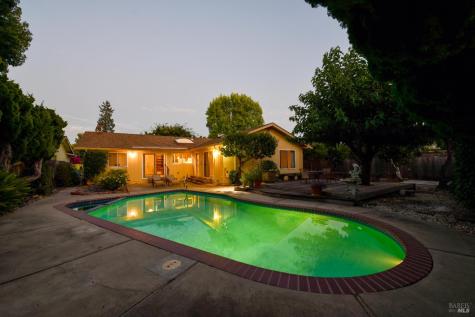 648 Avenue Del Oro Sonoma CA 95476