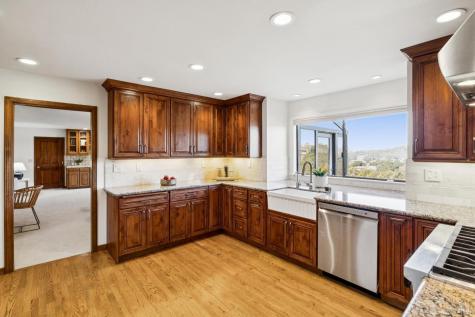 75 Atherton Oaks Drive Novato CA 94945