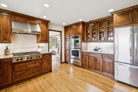75 Atherton Oaks Drive Novato CA 94945