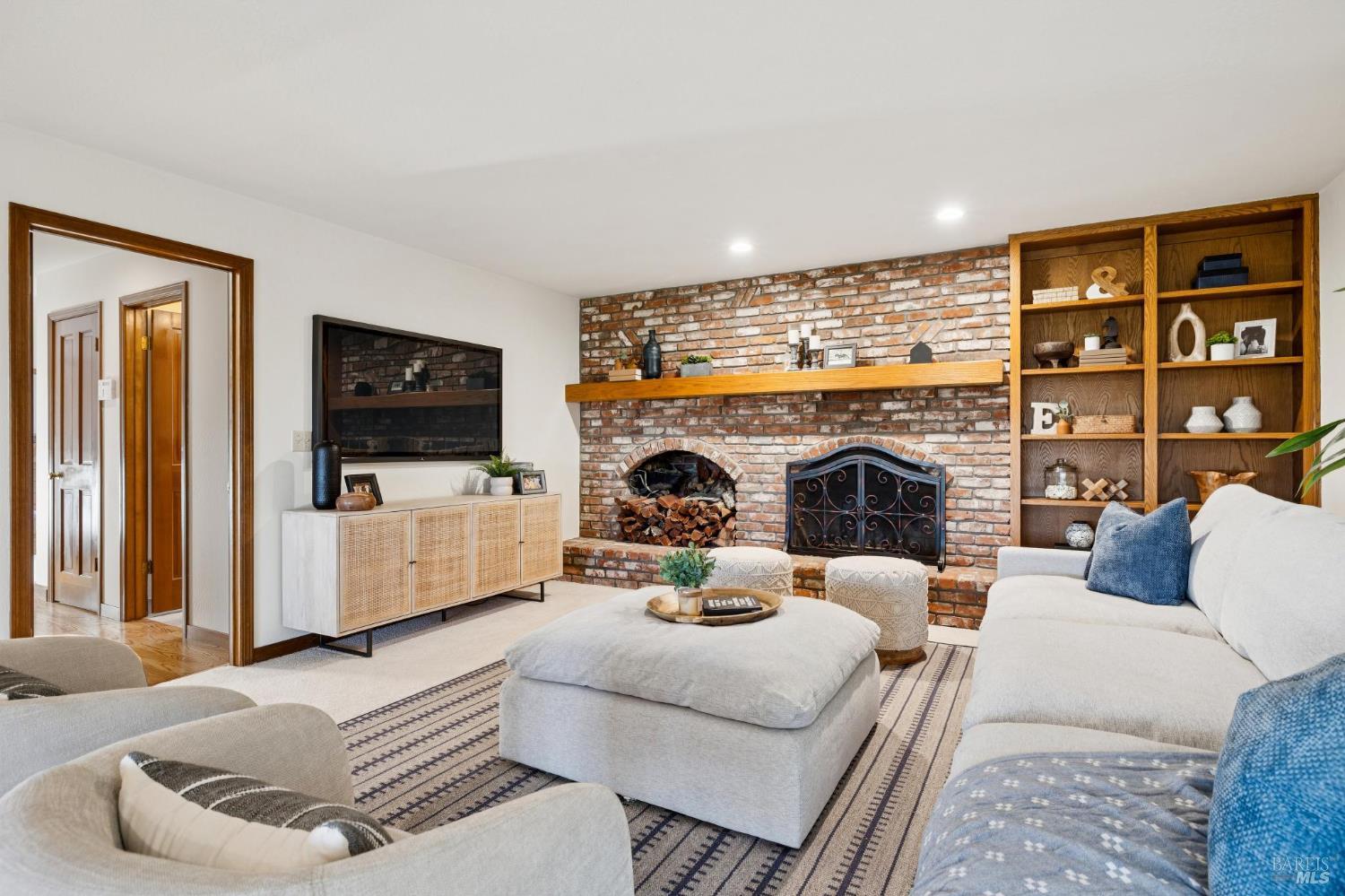 75 Atherton Oaks Drive Novato CA 94945