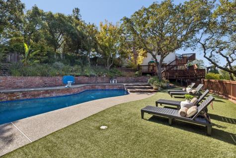 75 Atherton Oaks Drive Novato CA 94945