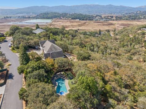 75 Atherton Oaks Drive Novato CA 94945