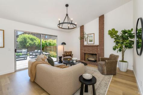 1908 Caulfield Lane Petaluma CA 94954
