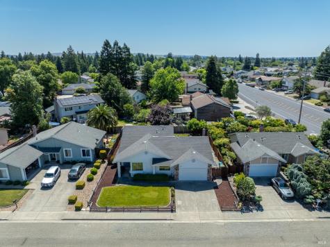1908 Caulfield Lane Petaluma CA 94954