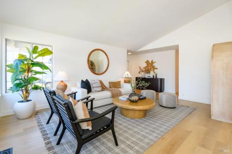 1908 Caulfield Lane Petaluma CA 94954