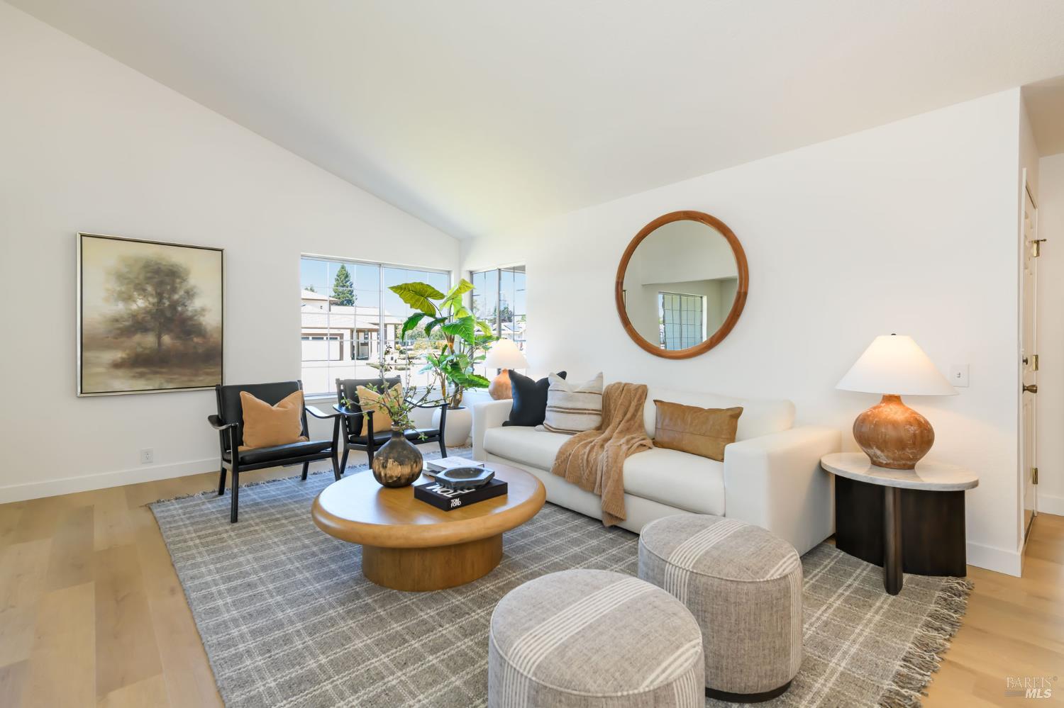 1908 Caulfield Lane Petaluma CA 94954