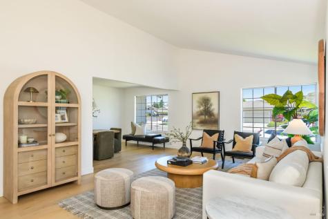 1908 Caulfield Lane Petaluma CA 94954