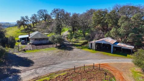 32400 Pine Mountain Road Cloverdale CA 95425