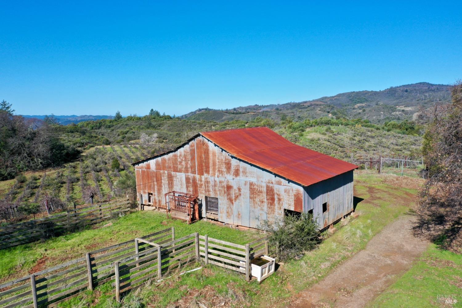32400 Pine Mountain Road Cloverdale CA 95425
