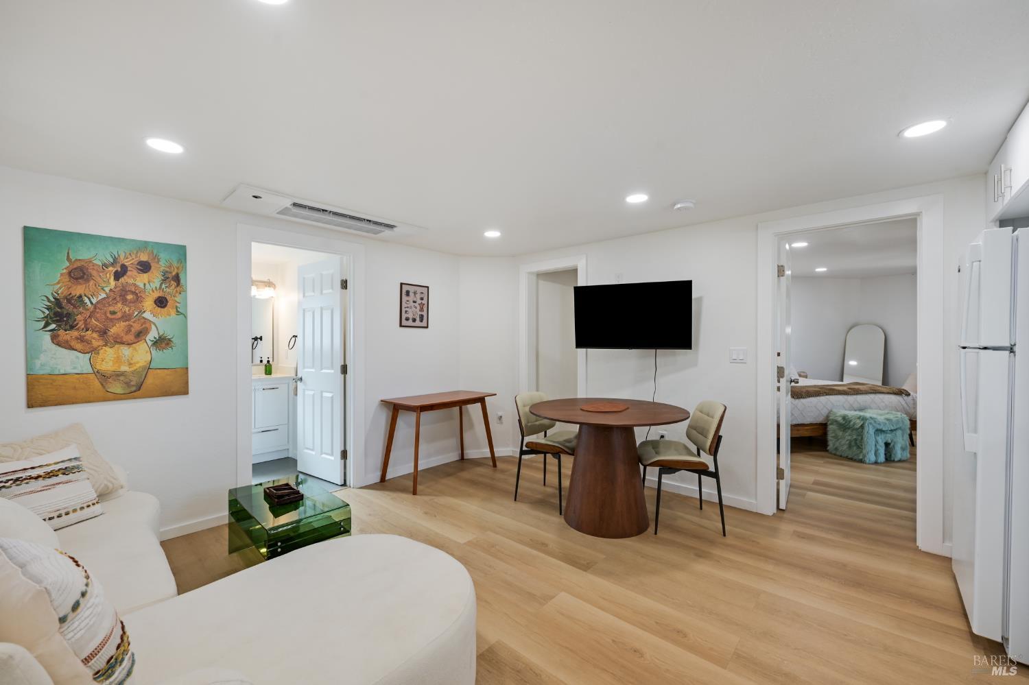 2072 Feliz Road Novato CA 94945