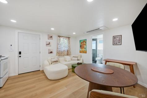 2072 Feliz Road Novato CA 94945