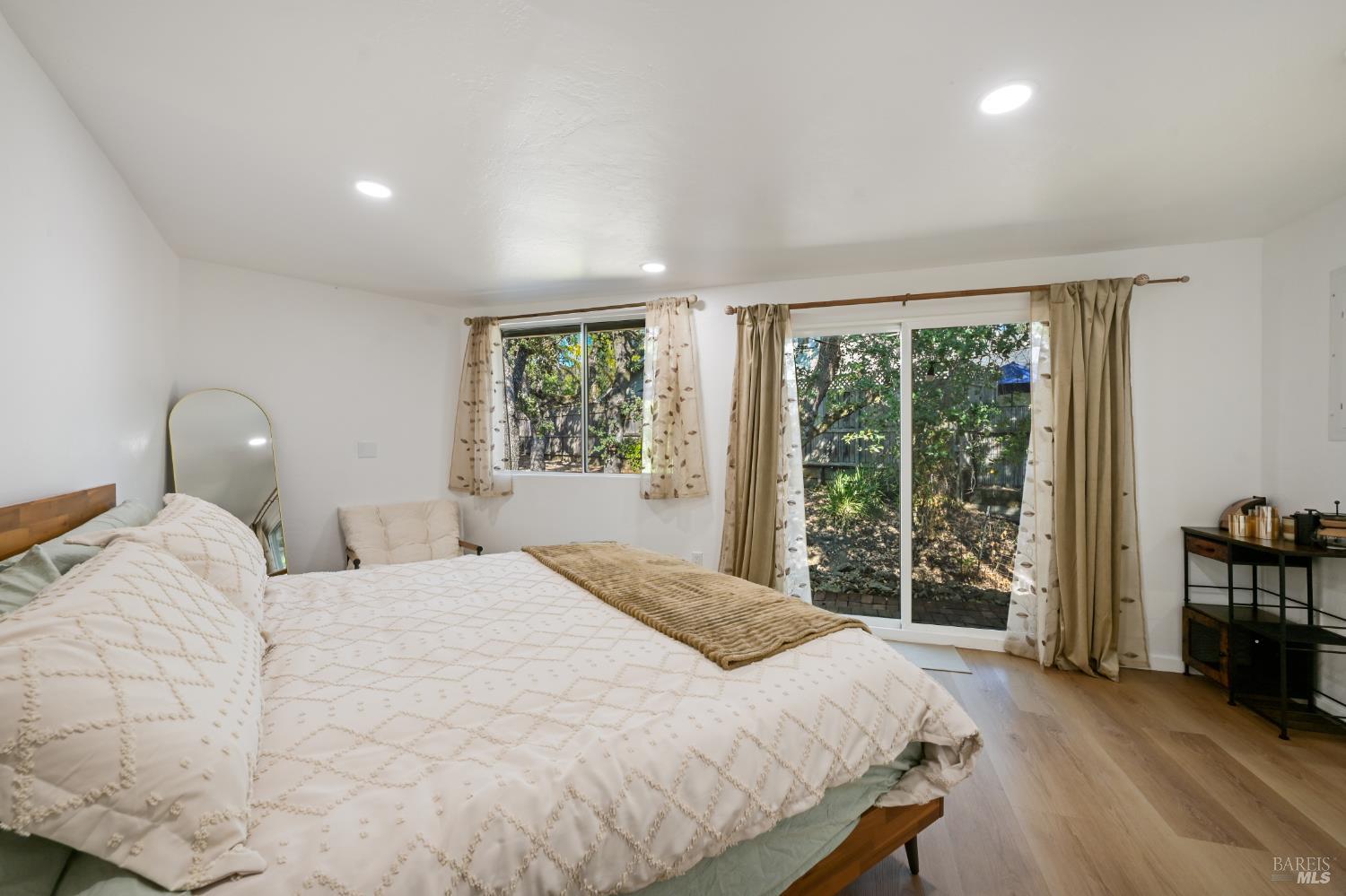 2072 Feliz Road Novato CA 94945