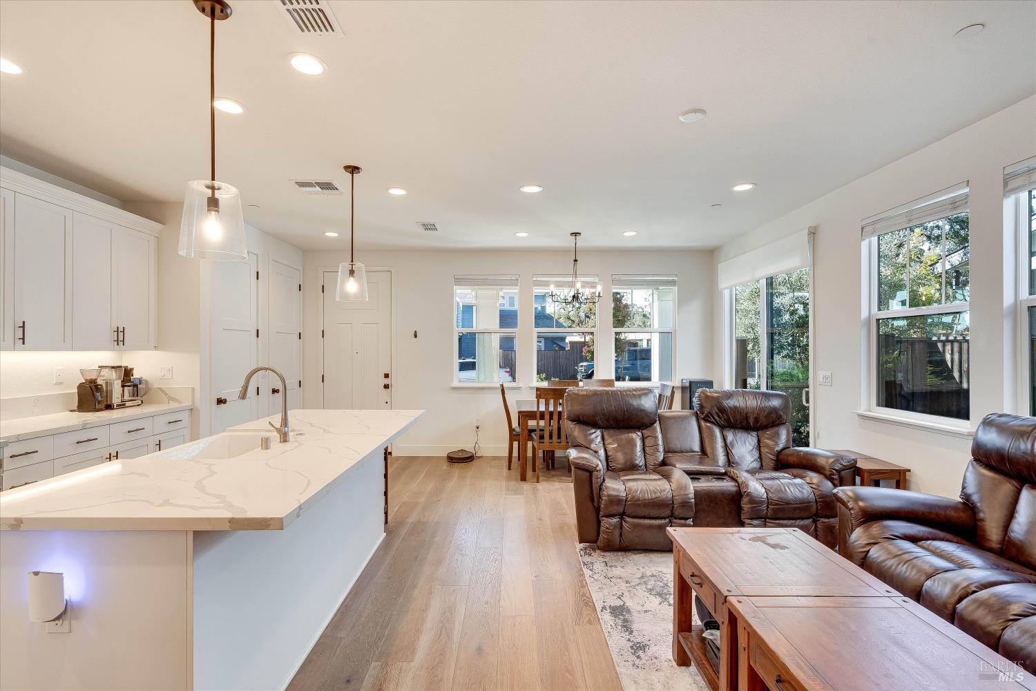 119 Chiquita Road Healdsburg CA 95448