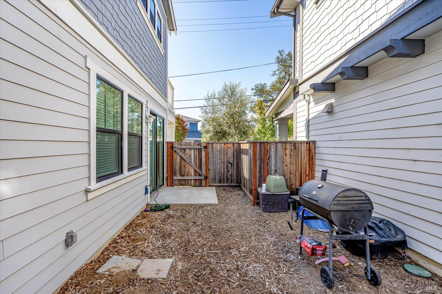 119 Chiquita Road Healdsburg CA 95448
