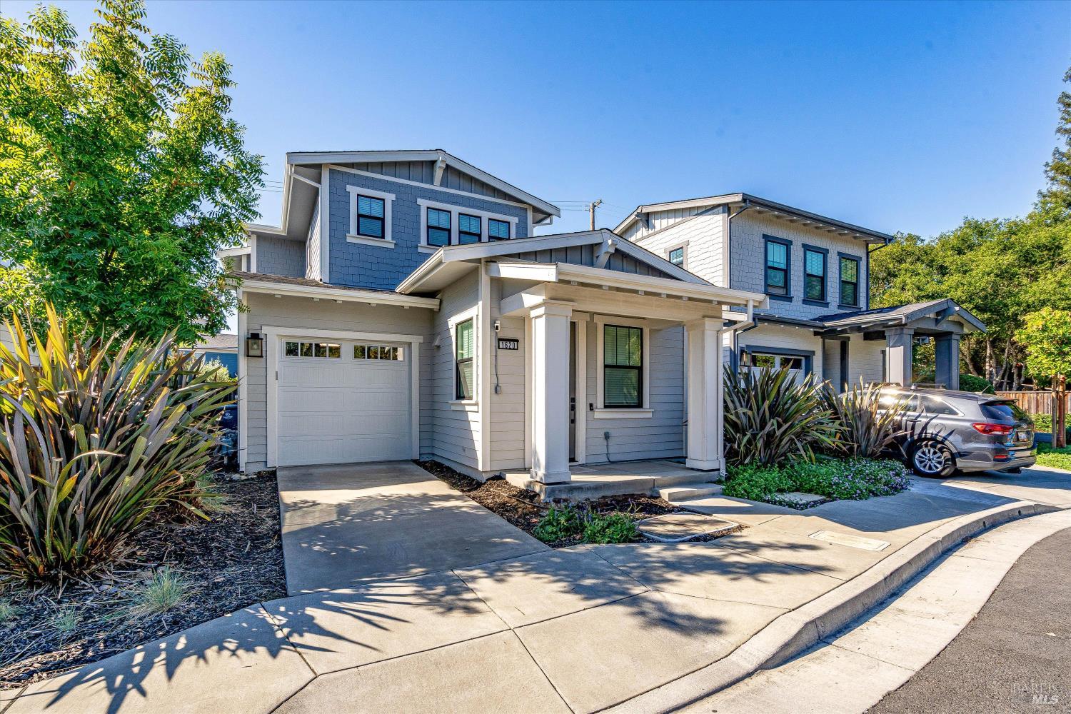 119 Chiquita Road Healdsburg CA 95448