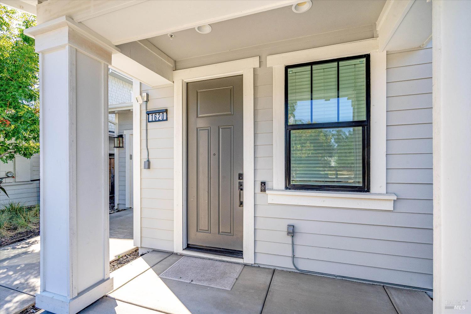 119 Chiquita Road Healdsburg CA 95448