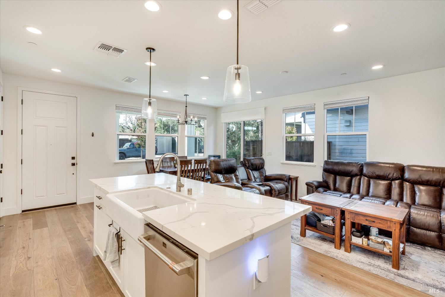 119 Chiquita Road Healdsburg CA 95448