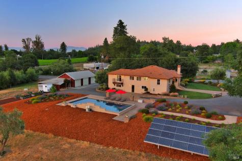 7120 Covey Road Forestville CA 95436