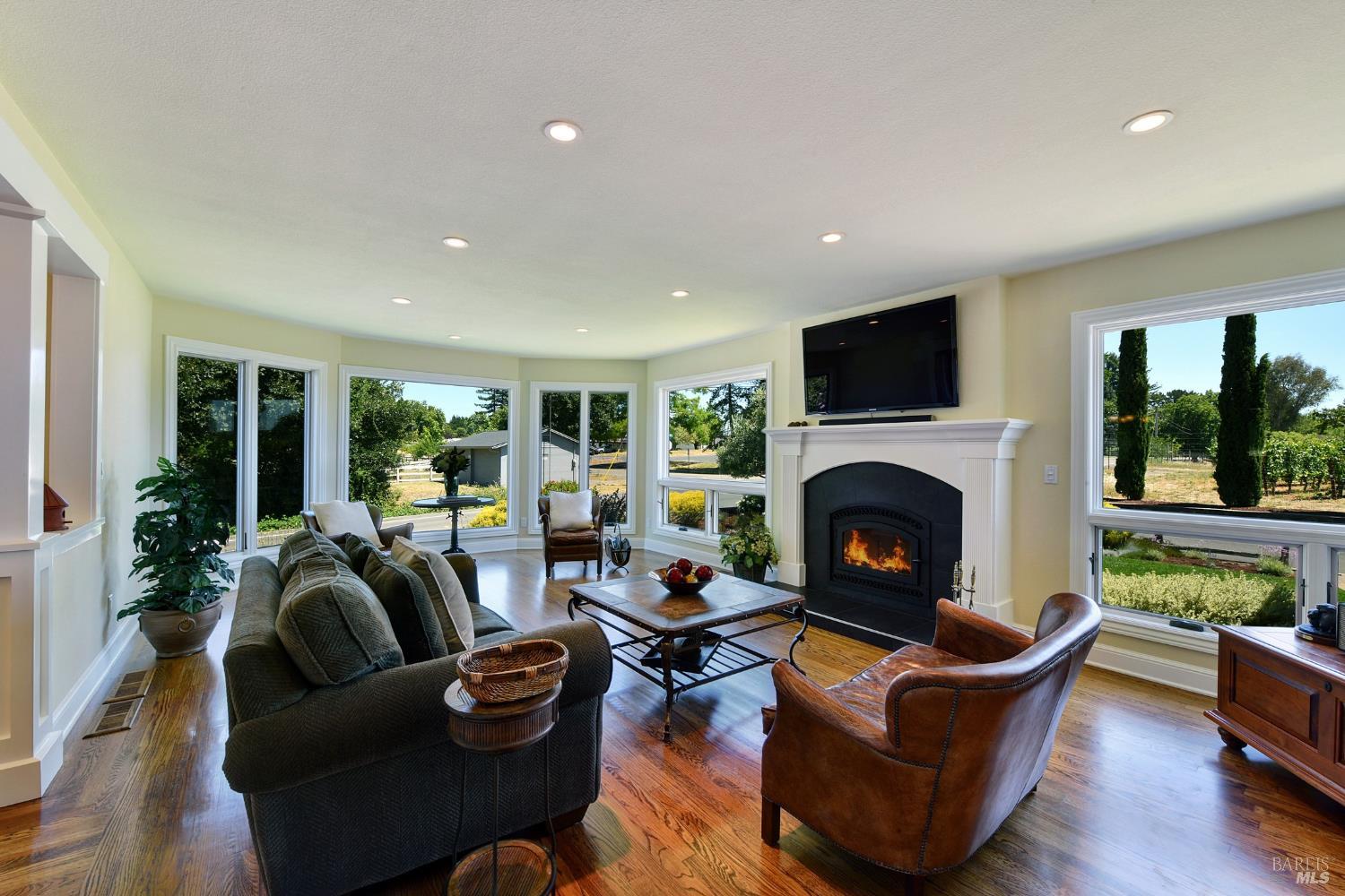 7120 Covey Road Forestville CA 95436