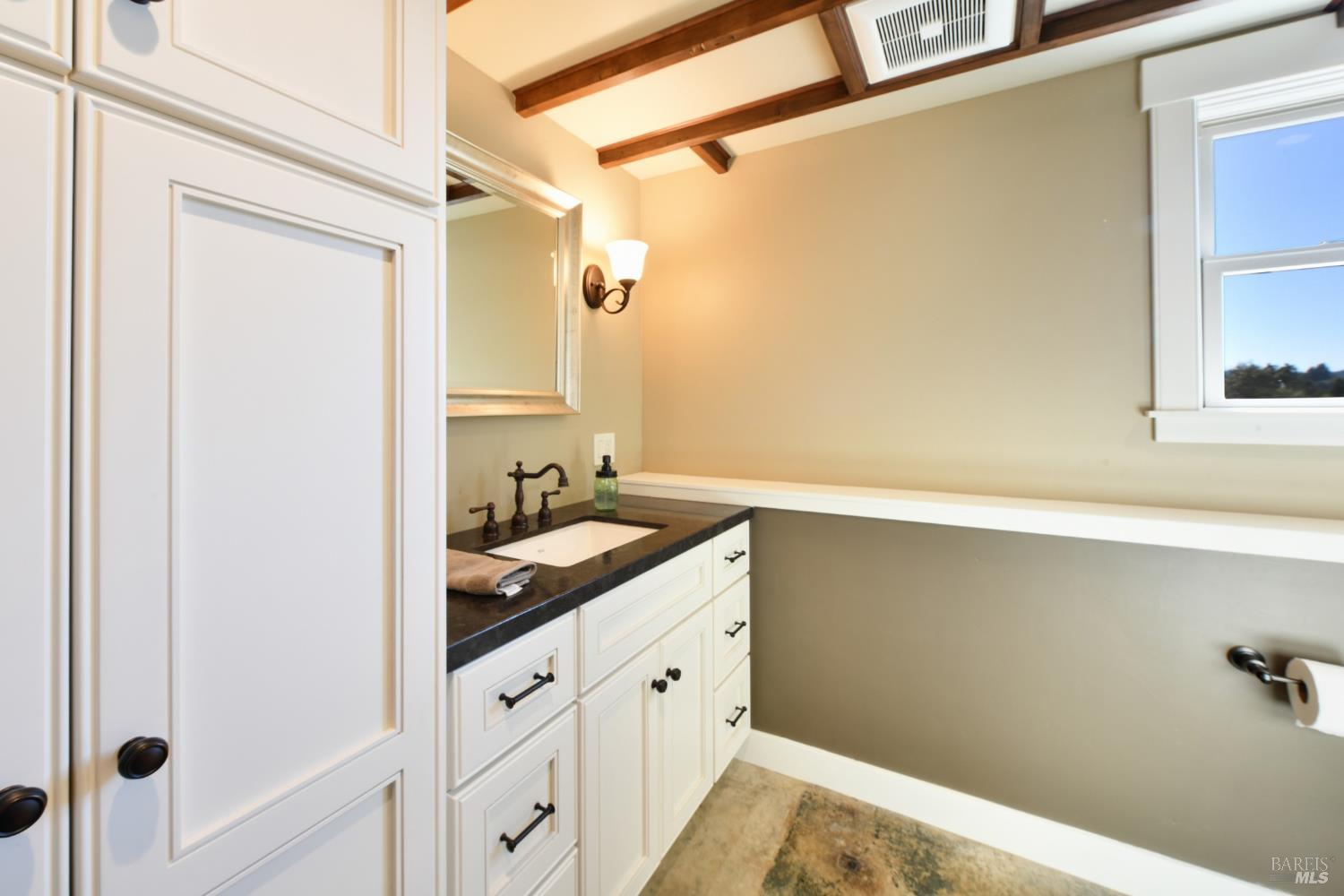 7120 Covey Road Forestville CA 95436