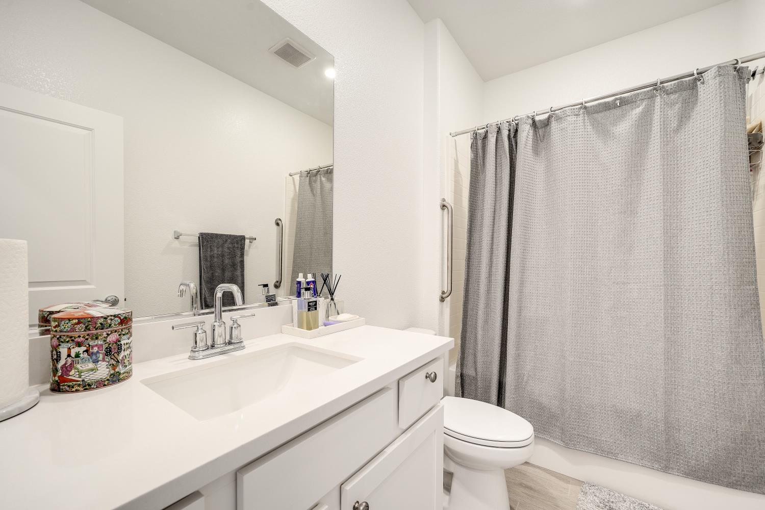 1398 Elkins Circle Olivehurst CA 95961