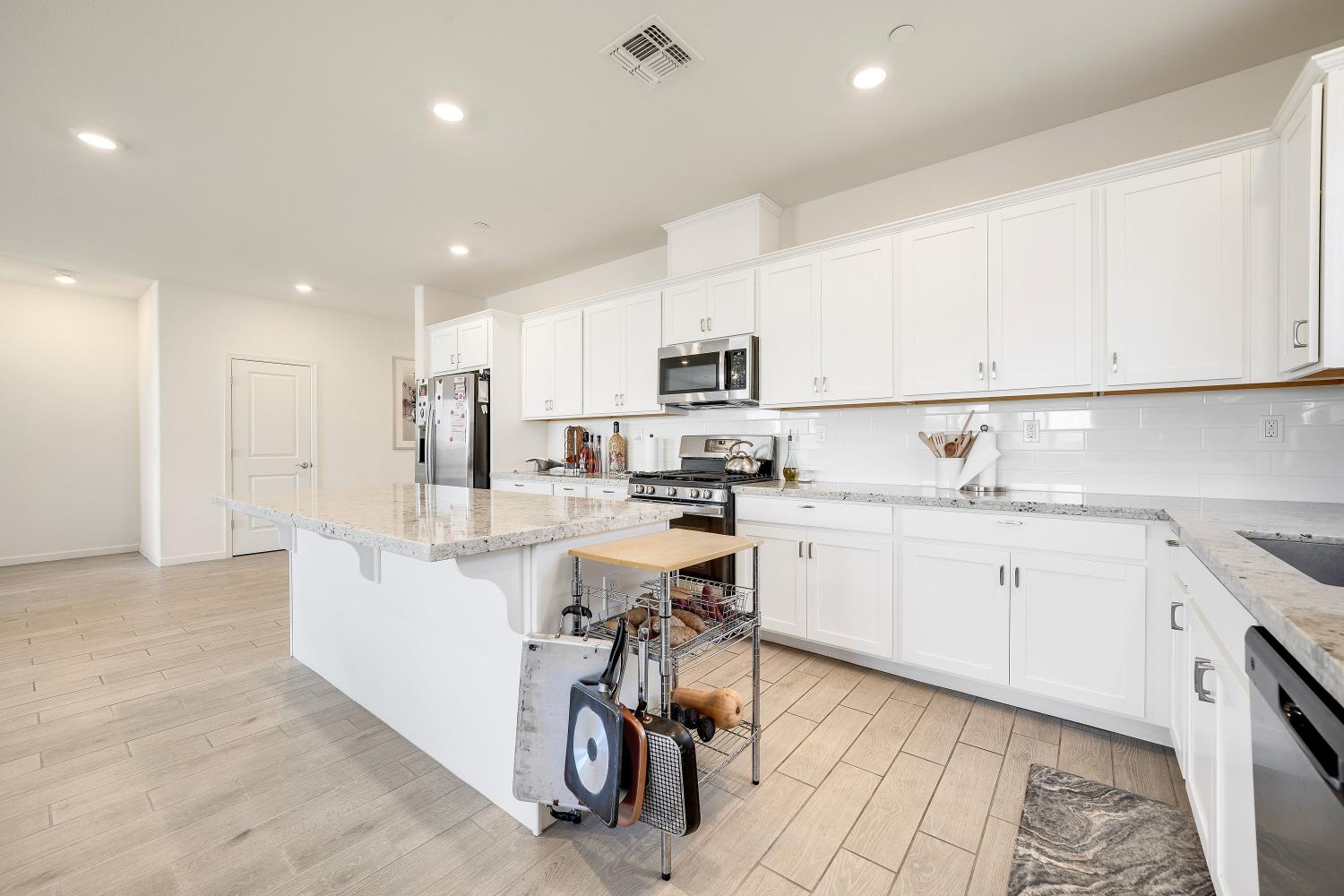 1398 Elkins Circle Olivehurst CA 95961