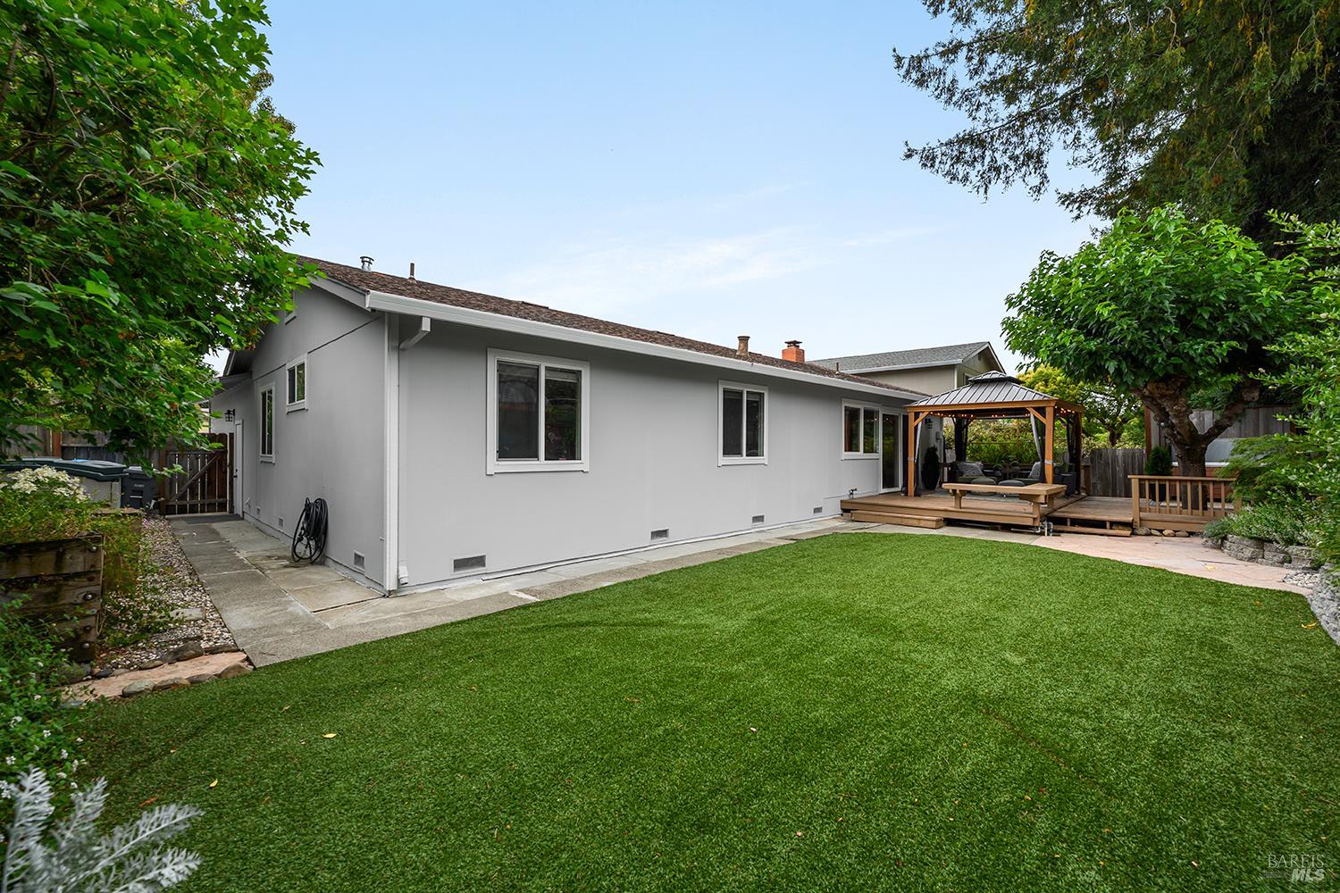 5313 Yerba Buena Road Santa Rosa CA 95409