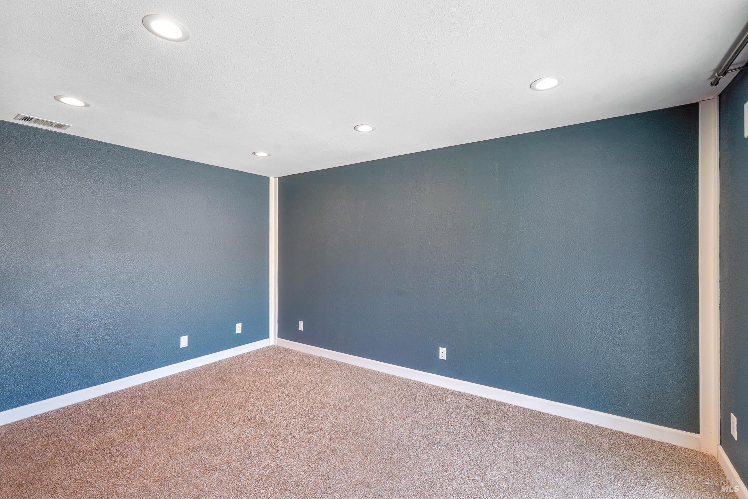 233 Maple Street Suisun City CA 94585