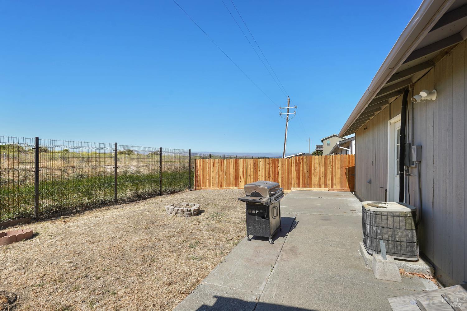 233 Maple Street Suisun City CA 94585