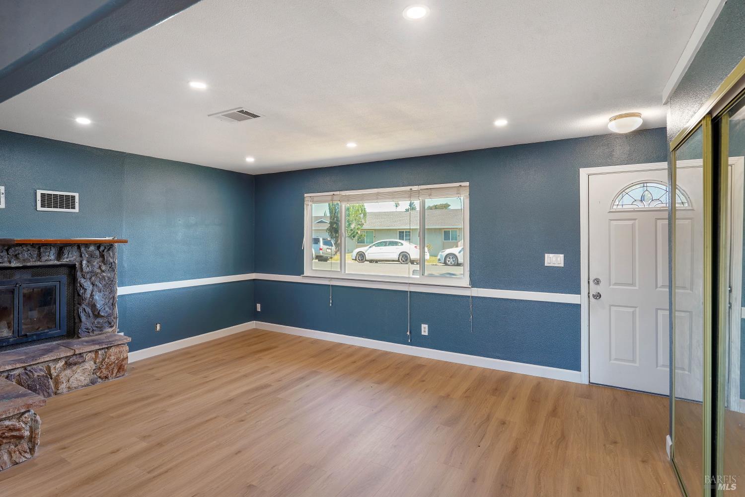 233 Maple Street Suisun City CA 94585