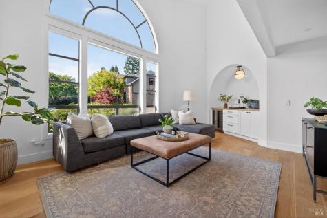 4715 Muirfield Court Santa Rosa CA 95405