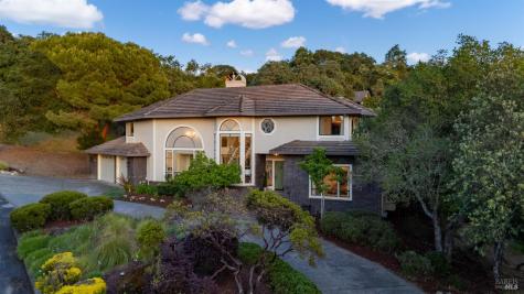 4715 Muirfield Court Santa Rosa CA 95405