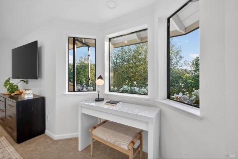 4715 Muirfield Court Santa Rosa CA 95405