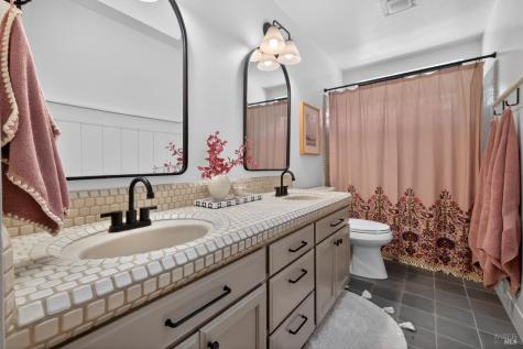 4715 Muirfield Court Santa Rosa CA 95405