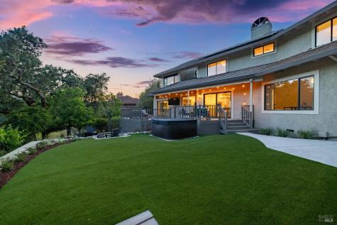 4715 Muirfield Court Santa Rosa CA 95405