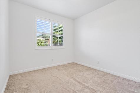 2424 Amethyst Way Santa Rosa CA 95404