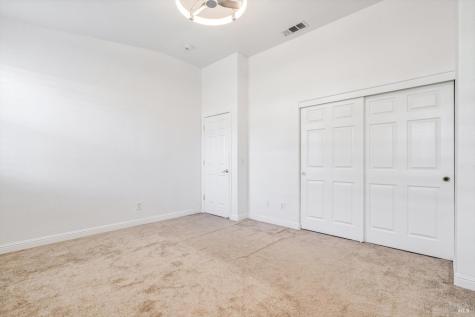 2424 Amethyst Way Santa Rosa CA 95404