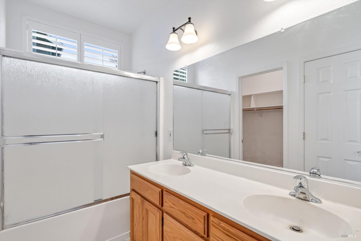 2424 Amethyst Way Santa Rosa CA 95404