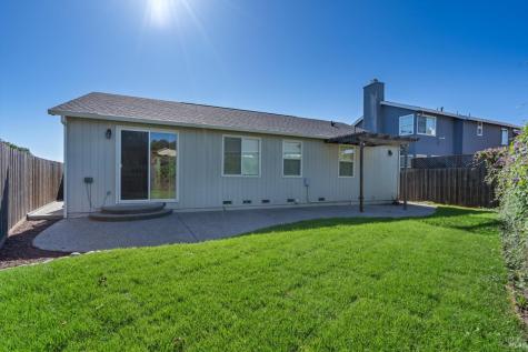 2424 Amethyst Way Santa Rosa CA 95404