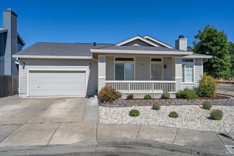 2424 Amethyst Way Santa Rosa CA 95404