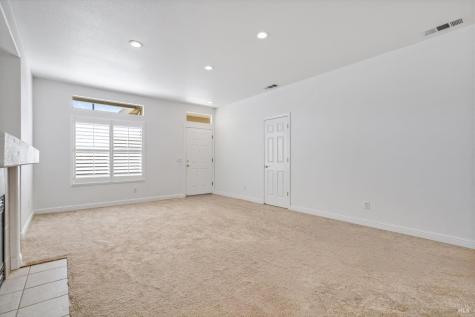 2424 Amethyst Way Santa Rosa CA 95404