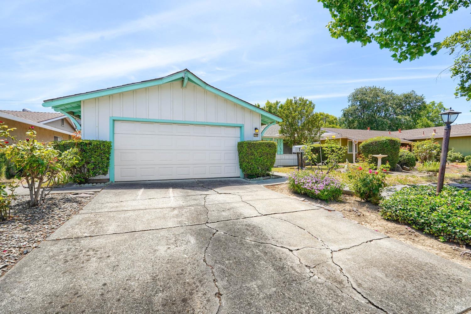 118 Rainier Circle Vacaville CA 95687